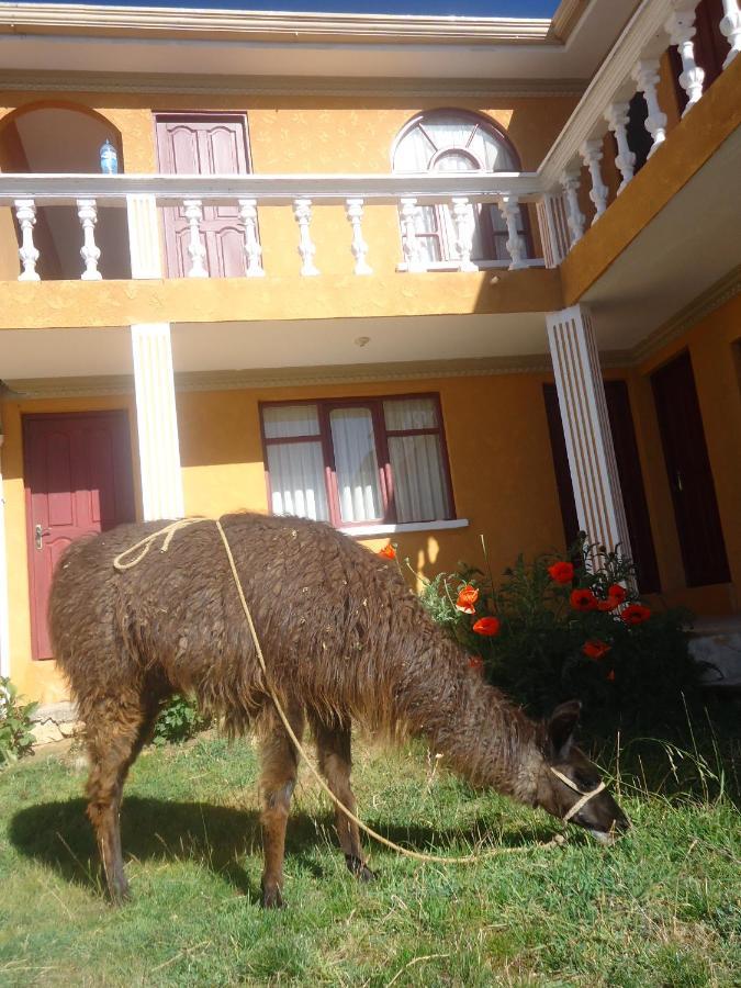Hostal Del Sol Isla Del Sol Esterno foto